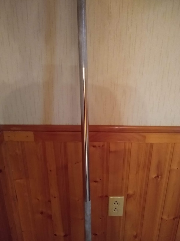 barbell, squat bar, weights, gym stuff Exercise Equipment Ottawa