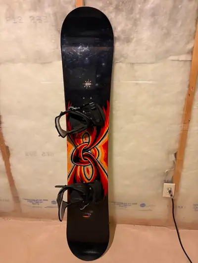Description: Selling a GNU Carbon High Beam snowboard, 153 cm, with bindings — a complete, ready-to-...