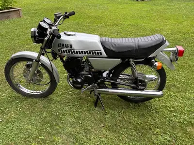 This bike is in great shape. Runs and rides great. New battery. Electric start and kick. bike is alm...