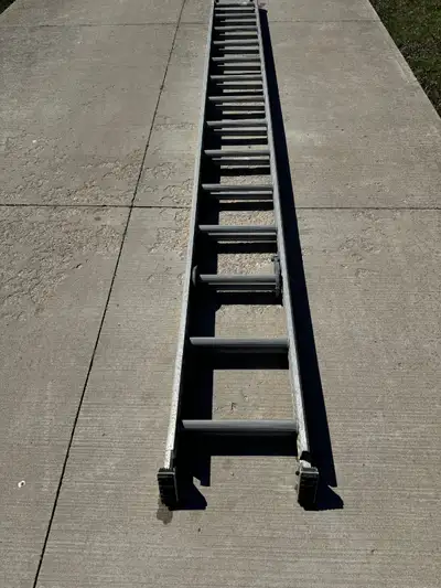 Aluminum Extension Ladder 28', View more