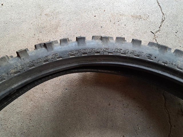 Dunlop Sports K490, 80/100-21 Tire. Used in Tires & Rims in Lethbridge - Image 2