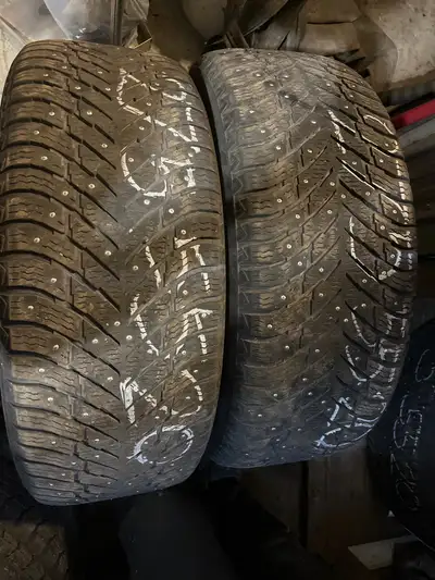 4 winter tires 275-55-R20 117 T M+S Nokian Tyres HAKKAPELIITA 10 SUV 2021