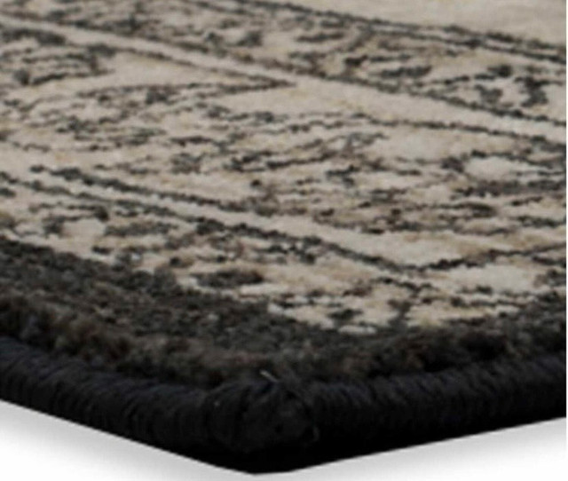 New indoor area rug  in Rugs, Carpets & Runners in Markham / York Region