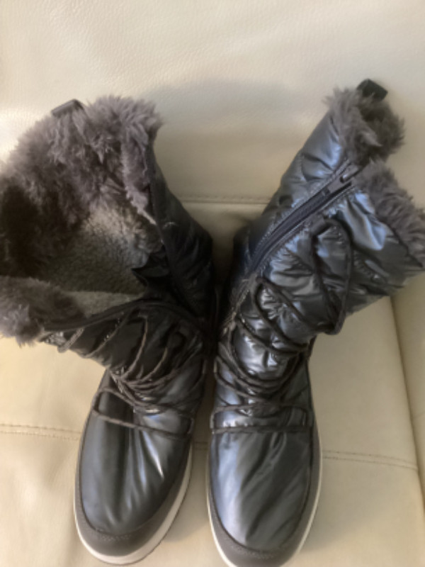 New Women’s winter boots  size 9/39 Scandinavian brand .  Fits l in Women's - Shoes in Ottawa - Image 3