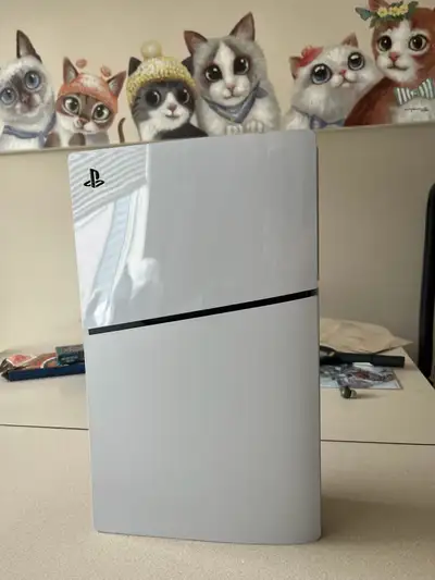 PS5 Slim - disc blue ray edition, View more