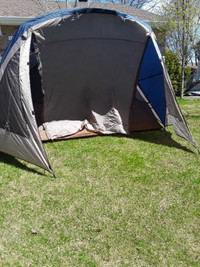 Tente de camping  pour 4 personnes