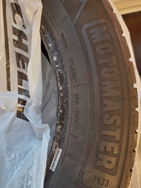 4 225/60R18 18inch Motomaster Winter Tires Winter Edge