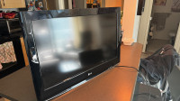 LG 32” 1080P LCD TV