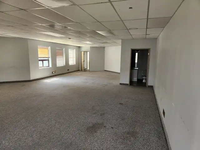 $791 per Month for 1,398 sq ft. Commercial Space, East London63849108830467124