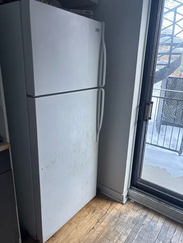 réfrigérateur in Refrigerators in City of Montréal - Image 2