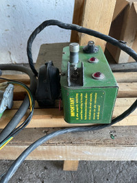 John Deere Pull-Type Combine/Tractor control box
