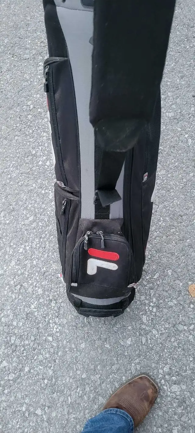 Fila Golf Bag in Golf in Peterborough - Image 3