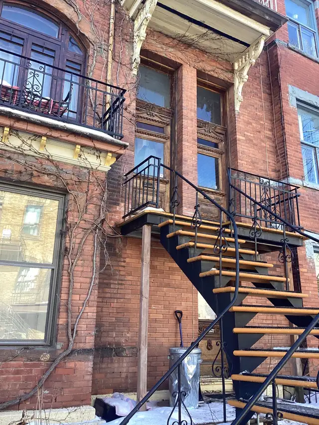 Room for sublet or lease transfer in Plateau