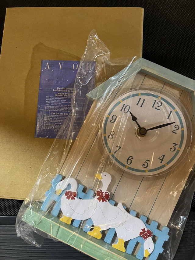 BNIB 1992 Avon Minute by minute Country Goose Clock in Arts & Collectibles in Mississauga / Peel Region
