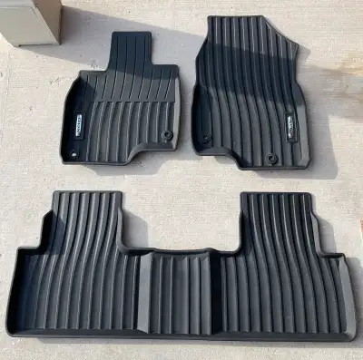 For sale are gently used OEM Acura All-Weather floor mats that fit 2019+ Acura RDX. $180, picked up...
