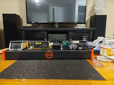 Bass Guitar Pedals & Pedalboard, View more