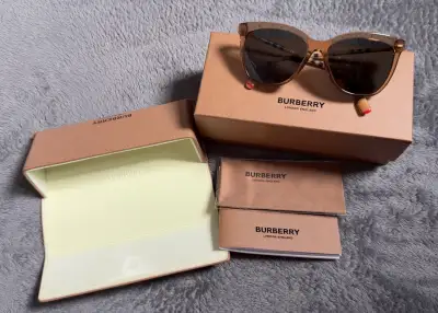 Burberry Women Sunglasses , View more