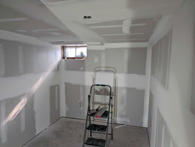 Drywall taping & paint  in Construction & Trades in Windsor Region - Image 3