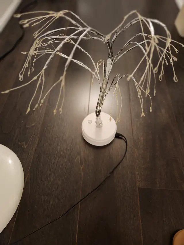 Tabletop LED Tree Light for Home Party, Christmas Décor in Home Décor & Accents in City of Toronto - Image 6
