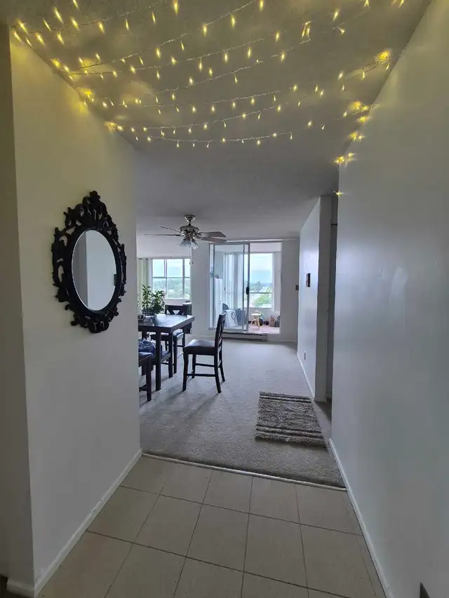 Private Room + Bathroom in Spacious 2 Bed/2 Bath Condo in Room Rentals & Roommates in Delta/Surrey/Langley - Image 8