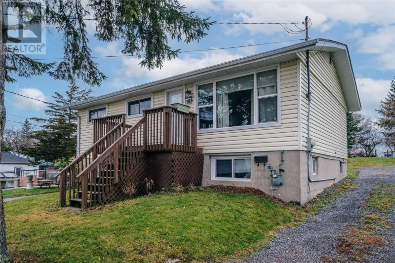 3 bedroom house apartment for rent (kingston) Long Term Rentals Kingston Kijiji