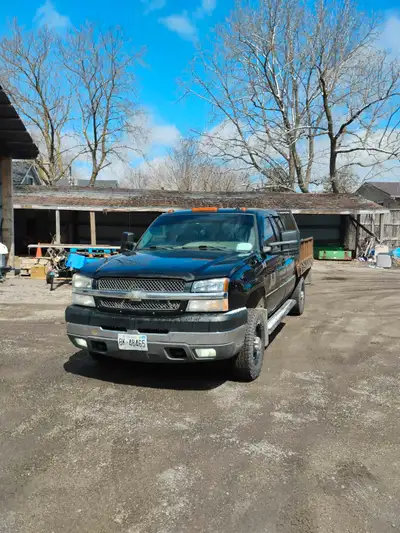 2004 Chevy 2500 HD duramax diesel -crew cab with flat deck -fast fuel system new fuel pump less than...