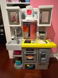 Play Kitchen