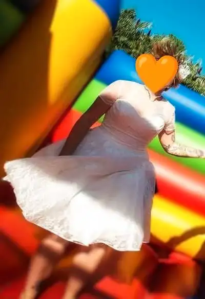 A tube top, mid length summer wedding dress with sheer undershirt. Size 14-16. WITH POCKETS! Clean,...