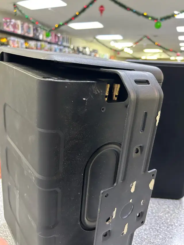 Monitor Audio 80 Indoor Outdoor Speakers in General Electronics in Oshawa / Durham Region - Image 5