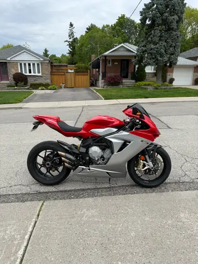 Selling my stunning MV agusta F3 with only 600x kms. Such a rare bike to find specially in this beau...