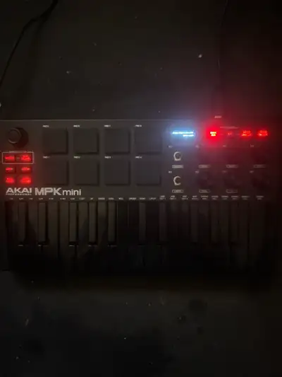 Akai Professional MPK Mini, View more