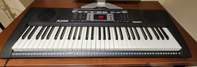 Alesis Melody 61 Key Keyboard Piano in Pianos & Keyboards in City of Toronto