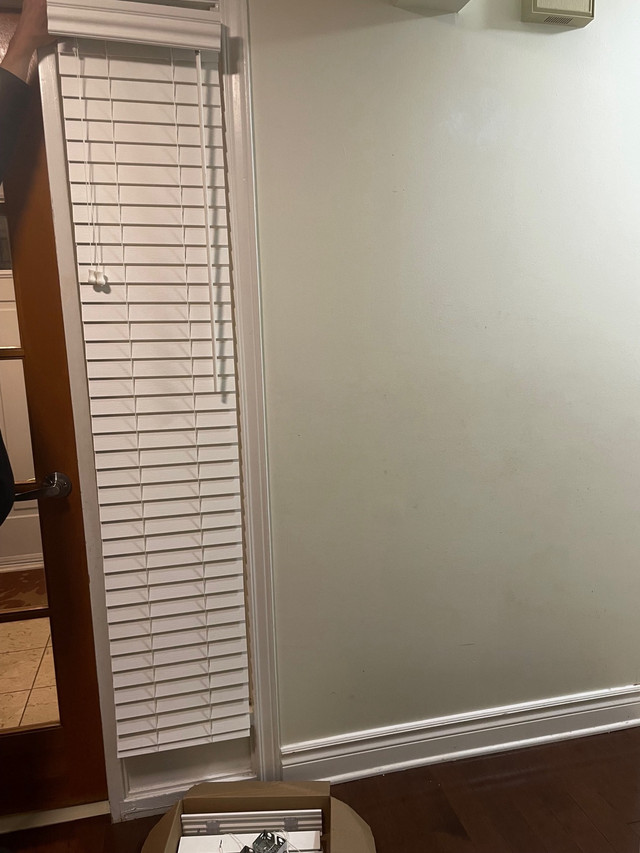 Two White blinds for door sidelights 13.5” wide for 70” length in Window Treatments in Ottawa - Image 3