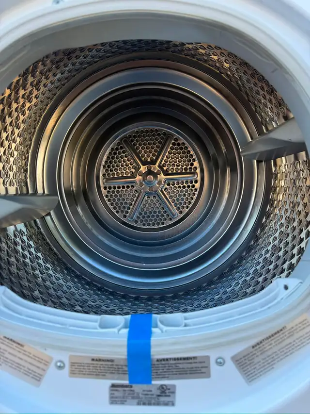 24” BLOMBERG WASHER & DRYER  SET ELECTRIC FRONT LOAD STACKABLE  in Washers & Dryers in City of Toronto - Image 7