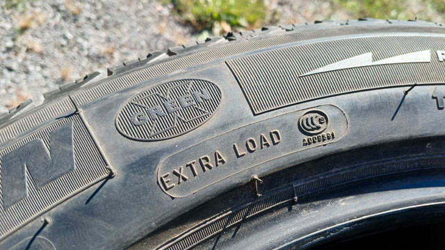 2 Michelin X ice 215/55R18..819-230-9767 in Tires & Rims in Gatineau - Image 4