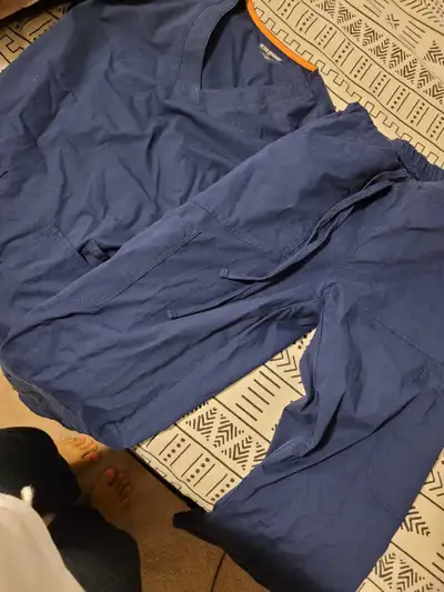 Womens xs scrubs. $30 set. Hardly worn, View more