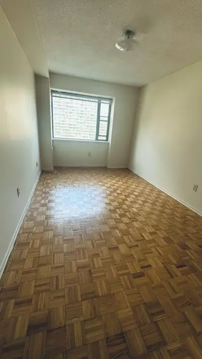 PRIVATE ROOM FOR RENT