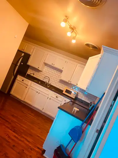 Large 2 bedroom apartment over looking the Bras d’Or lakes .