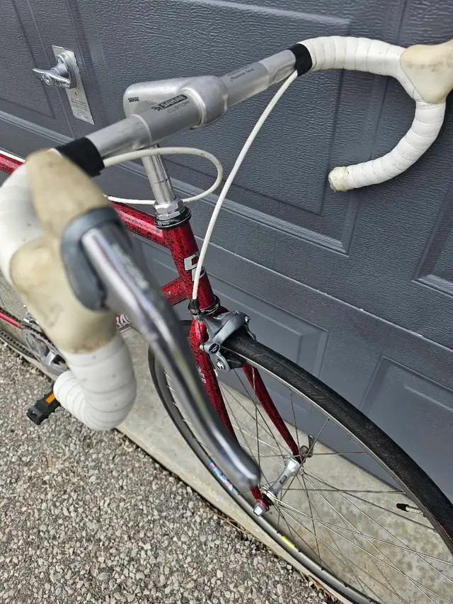 Diamond back Expert TG road bike in Road in City of Toronto - Image 11