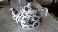 Vintage flower porcelain coffee/tea pot