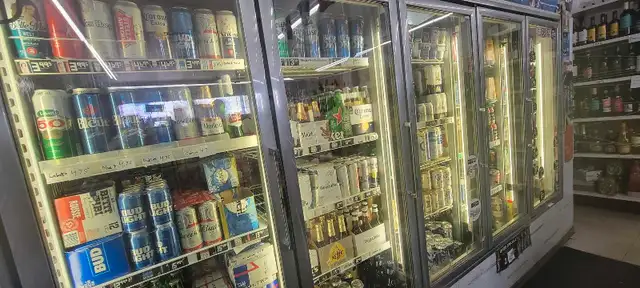 Convenience store for sale Urgent!!63749413140097120
