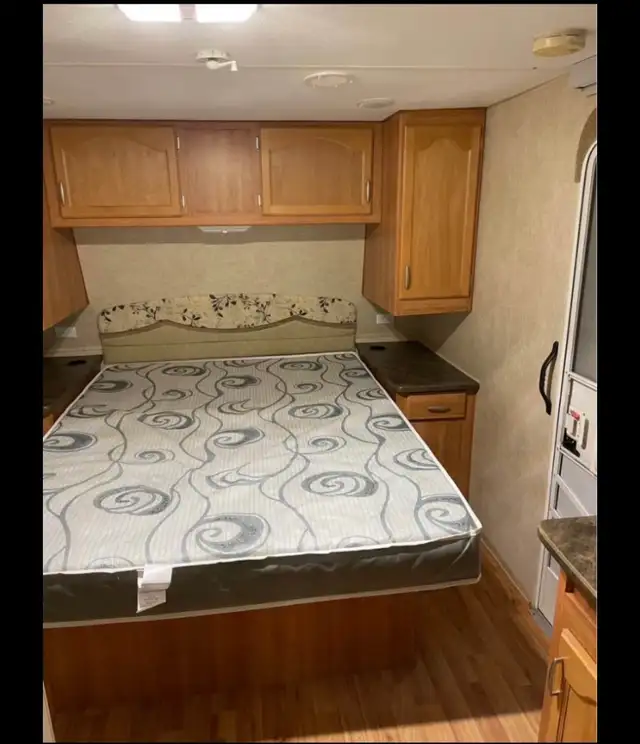 Trailer for Rent 576040041164974085