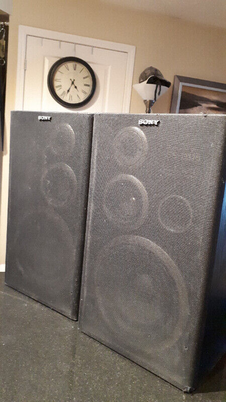 Sony ss-chpz9/Sony ss-d115/Cerwin Vega LS6 Speakers in Speakers in City of Toronto - Image 2