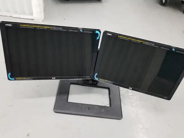 Dell Computer monitors w/h Stand in Monitors in City of Toronto - Image 3