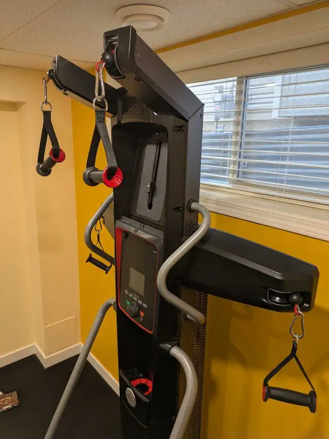 Bowflex HVT in Exercise Equipment in Edmonton - Image 6