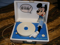 Vintage 1970's Disney Mickey Mouse Record Player