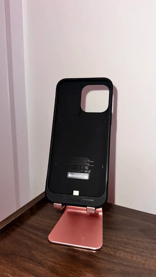 Mophie Juice Pack for iPhone 16 Pro Max Phone Case Charger in Cell Phone Accessories in Brantford - Image 5