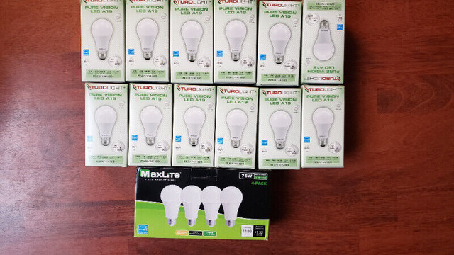 *** Maxlite 75W light bulbs equivalent in LED 11 W  *** in Indoor Lighting & Fans in City of Toronto