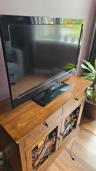 Écran télévision Insignia 32 pouces, View more