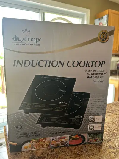 Plaque de cuisson Duxtop à induction 1800 W - 120V-60Hz ; Neuf dans sa boite d'origine jamais utilis...